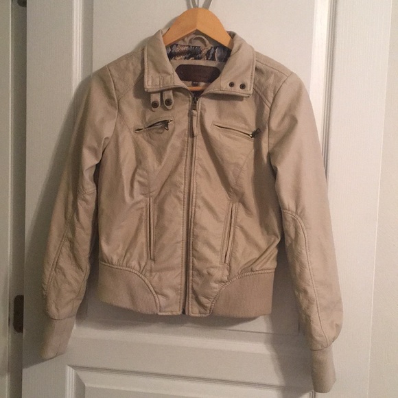 Tan jacket - NWOT - Picture 2 of 3